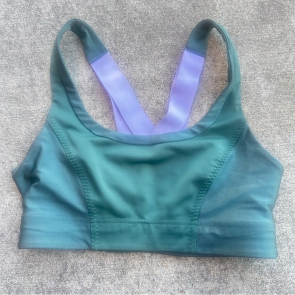 Fabletics Teal and silver Sports Bra   GD2